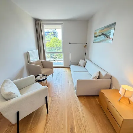 Zurich Spacious 2bdr W Paid Parking, Workdesk And Wifi * סופיה