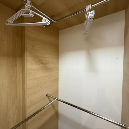 Zurich Spacious 2bdr W Paid Parking, Workdesk And Wifi *