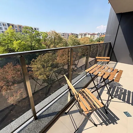 Zurich Spacious 2bdr W Paid Parking, Workdesk And Wifi דירה *