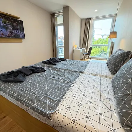 Zurich Spacious 2bdr W Paid Parking, Workdesk And Wifi סופיה
