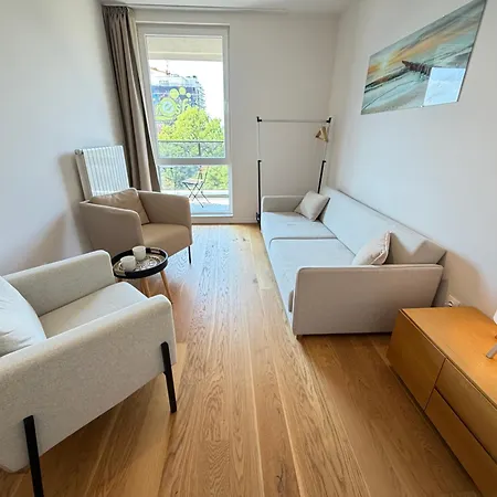 Zurich Spacious 2bdr W Paid Parking, Workdesk And Wifi * סופיה